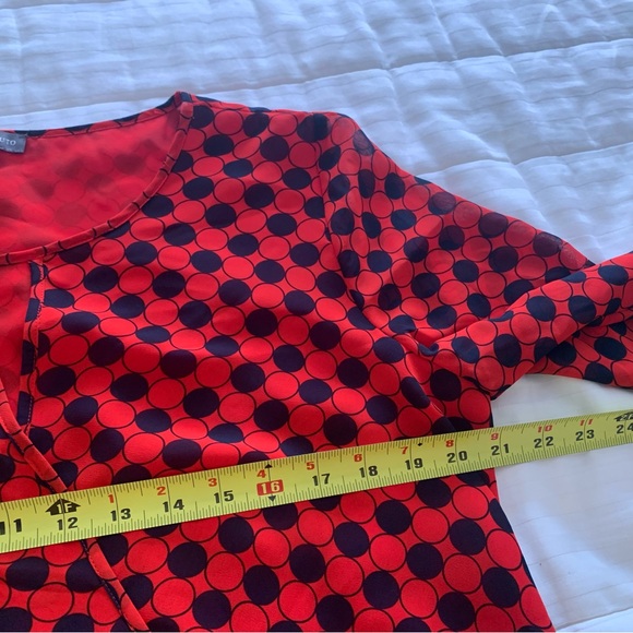 Vince Camuto Polka Dot Prep Faux Wrap V-neck Blouse Red Navy Blue Medium - Picture 13 of 16